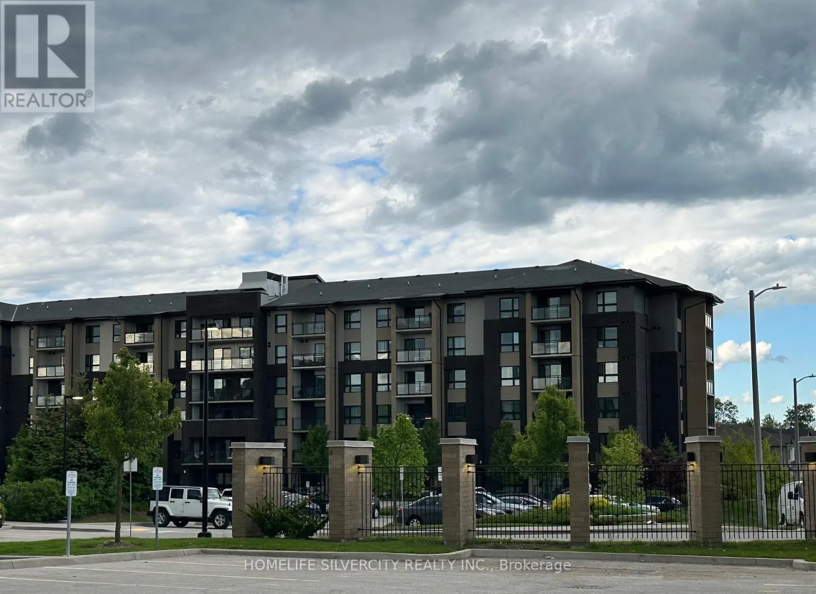 212 - 7 KAY CRESCENT