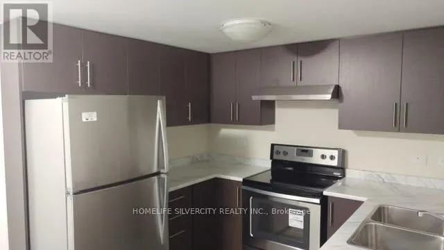212 - 7 KAY CRESCENT