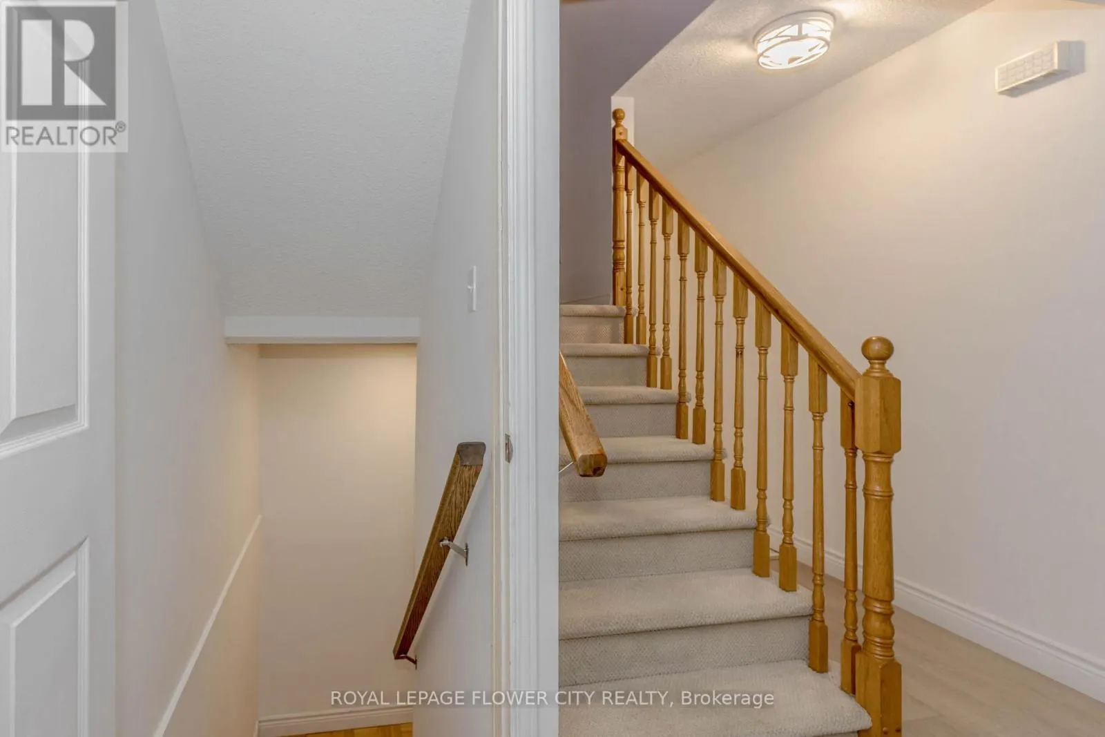 4 - 523 BEECHWOOD DRIVE