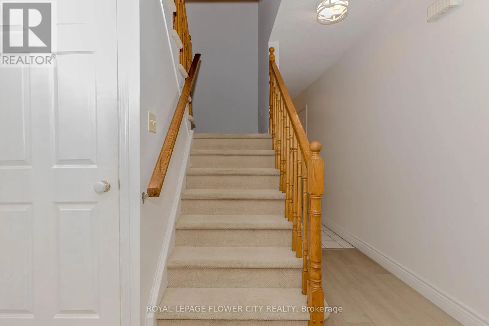 4 - 523 BEECHWOOD DRIVE