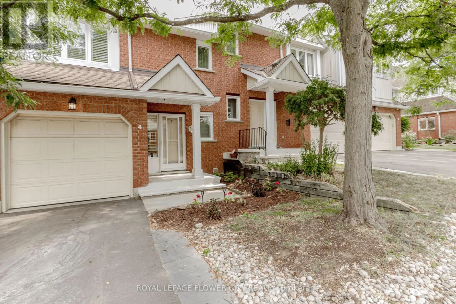 4 - 523 BEECHWOOD DRIVE