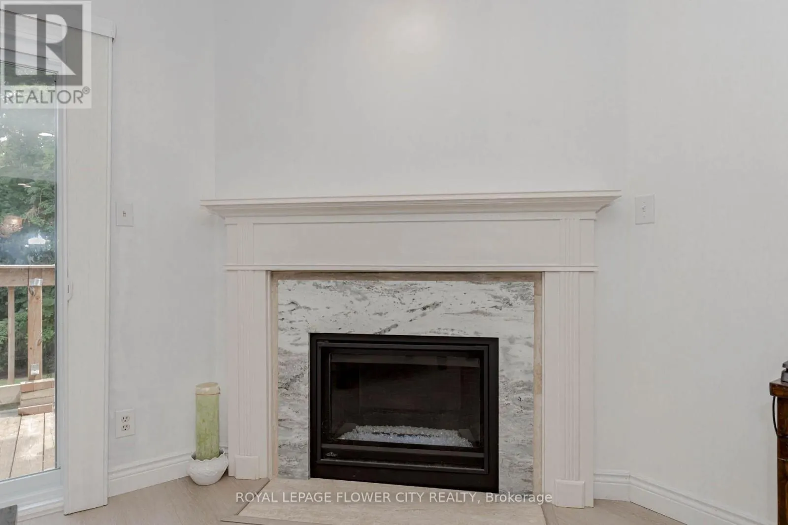 4 - 523 BEECHWOOD DRIVE