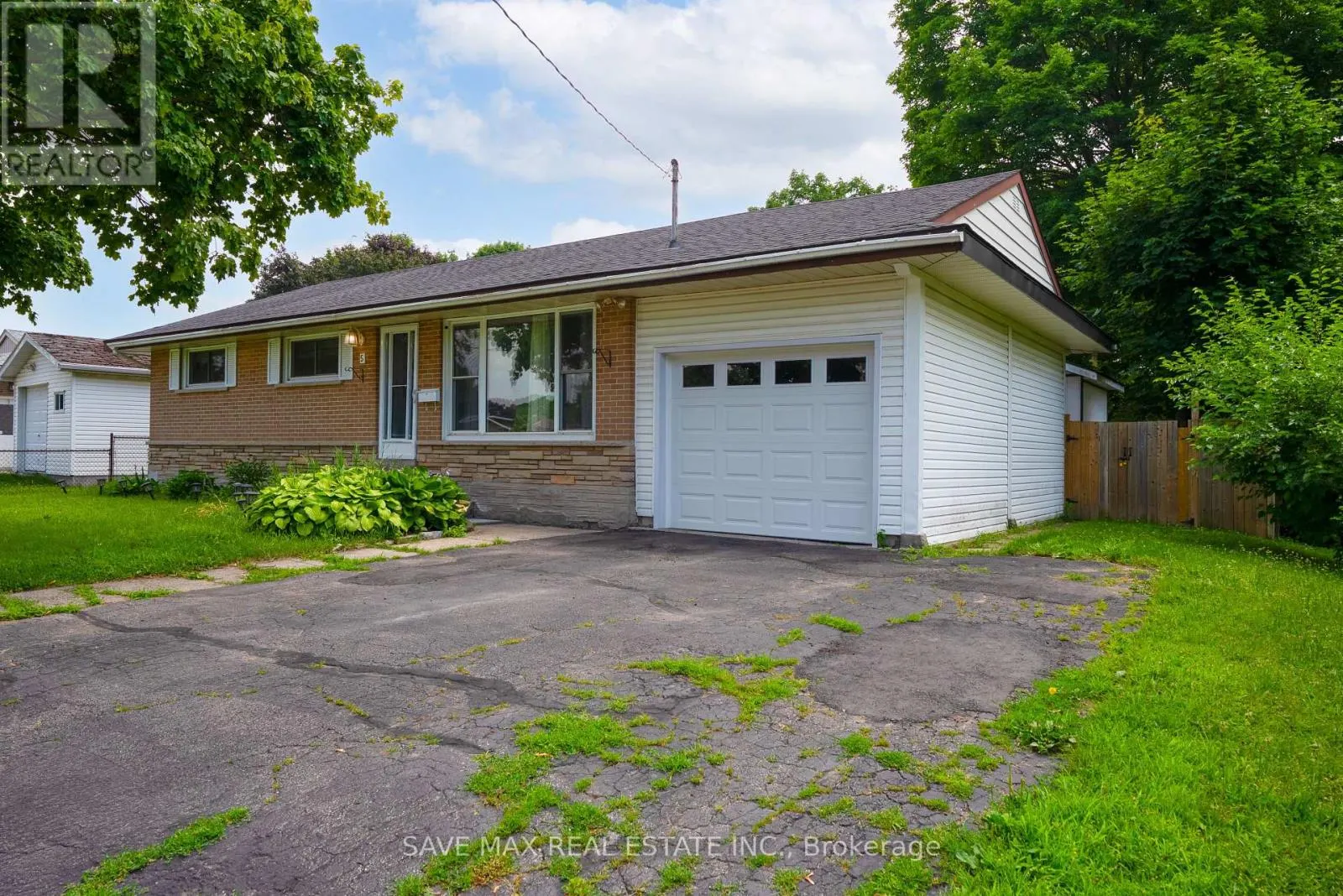 5 CLEARVIEW DRIVE
