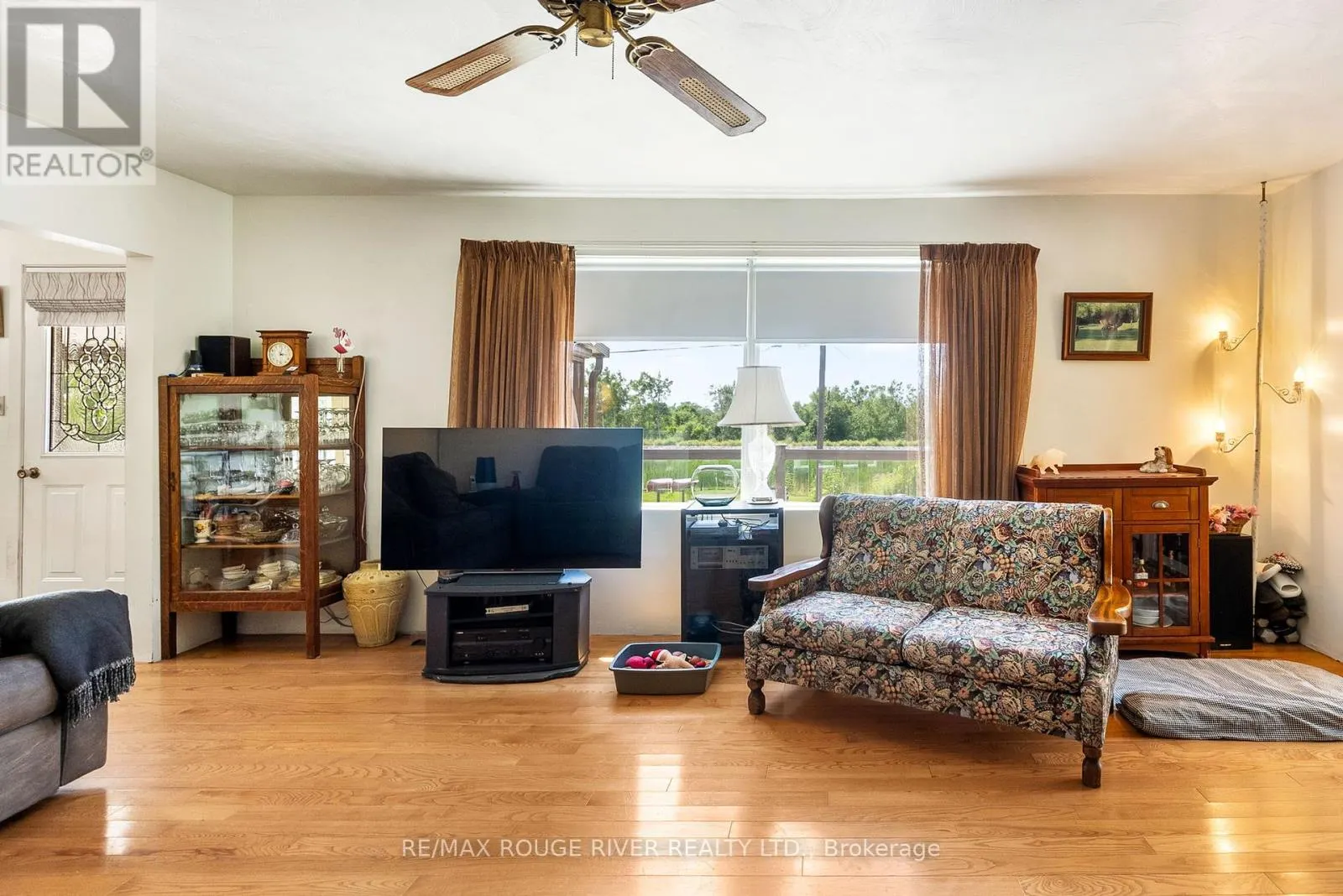 810 CANAL ROAD