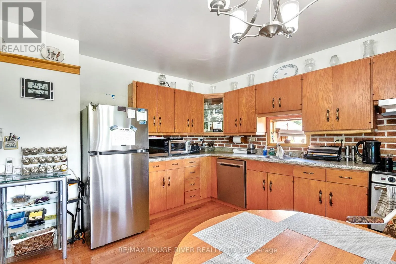 810 CANAL ROAD
