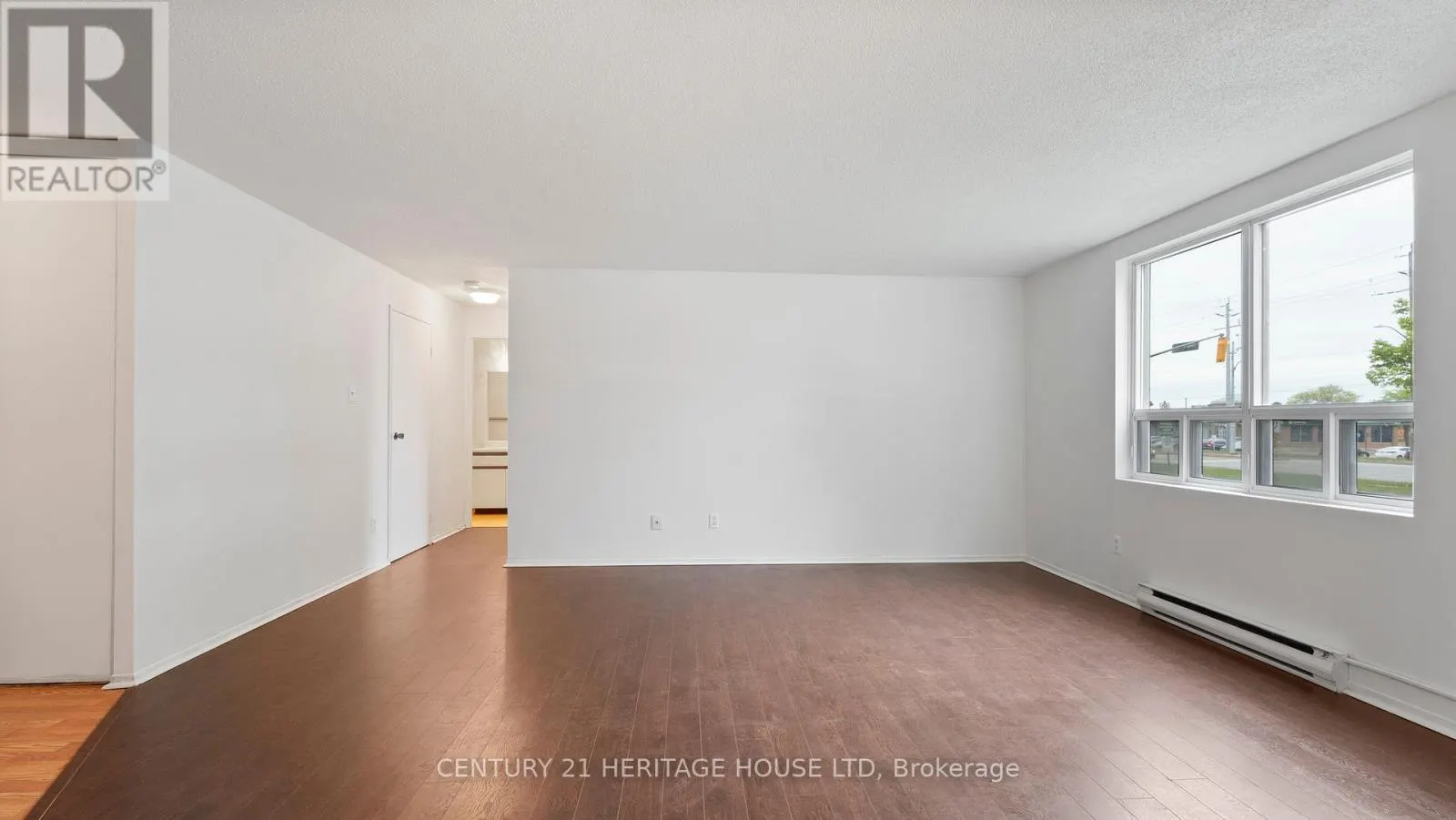 101 - 421 FAIRVIEW DRIVE