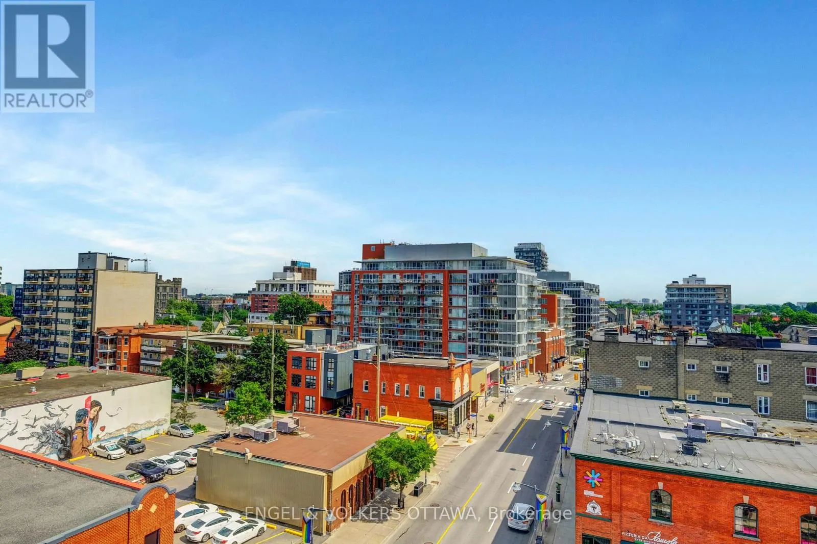 613 - 10 JAMES STREET