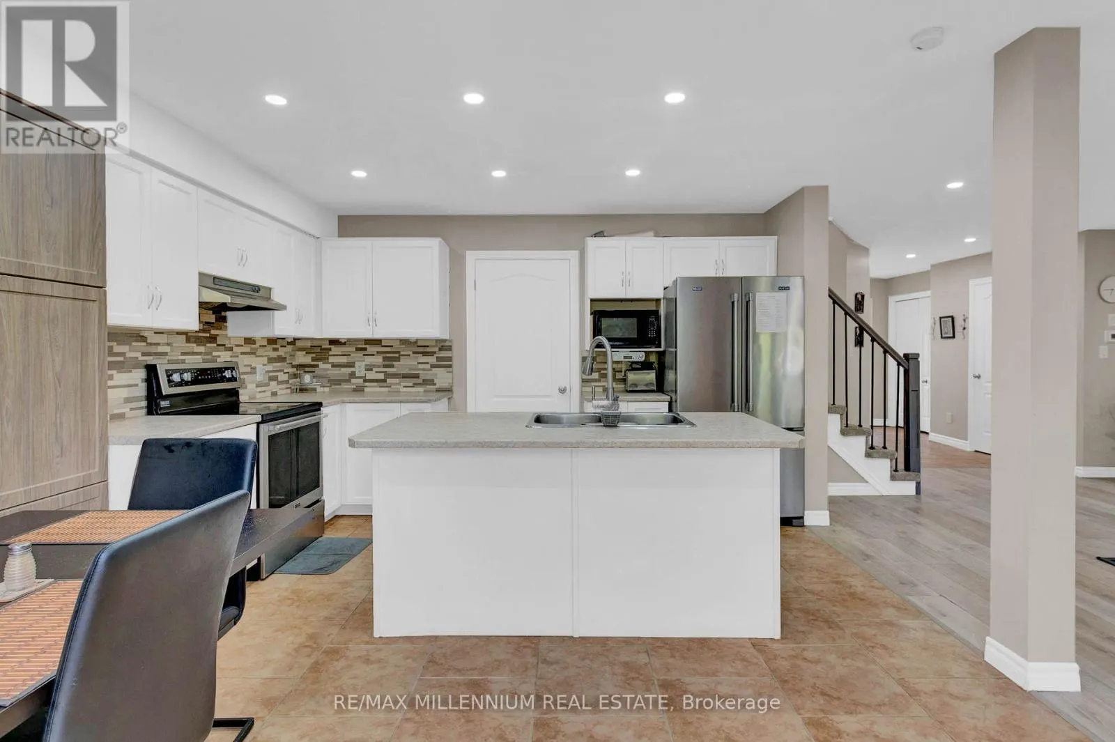 13 RIDGEWOOD COURT