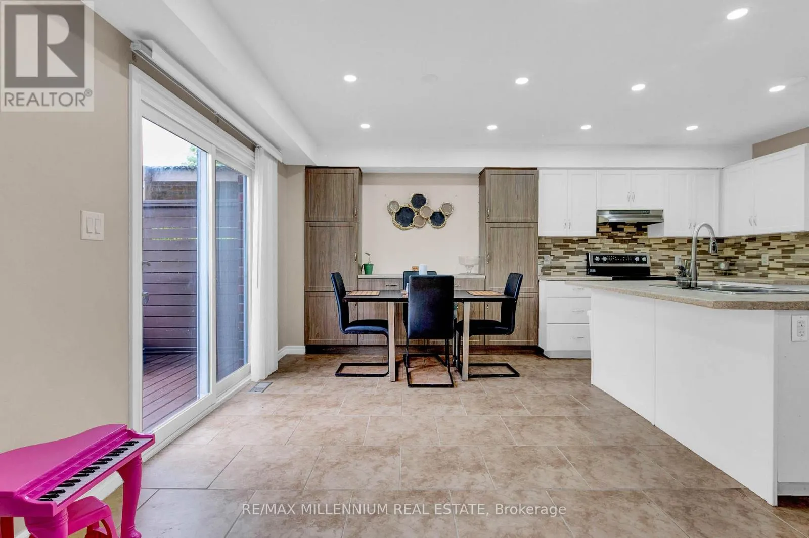 13 RIDGEWOOD COURT