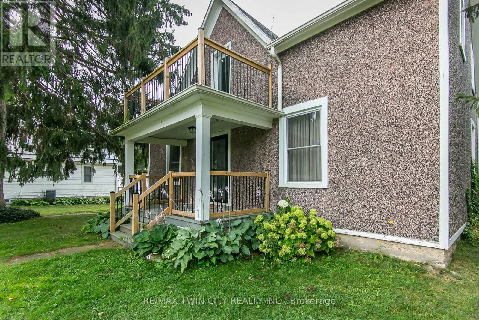 346 WELLINGTON STREET