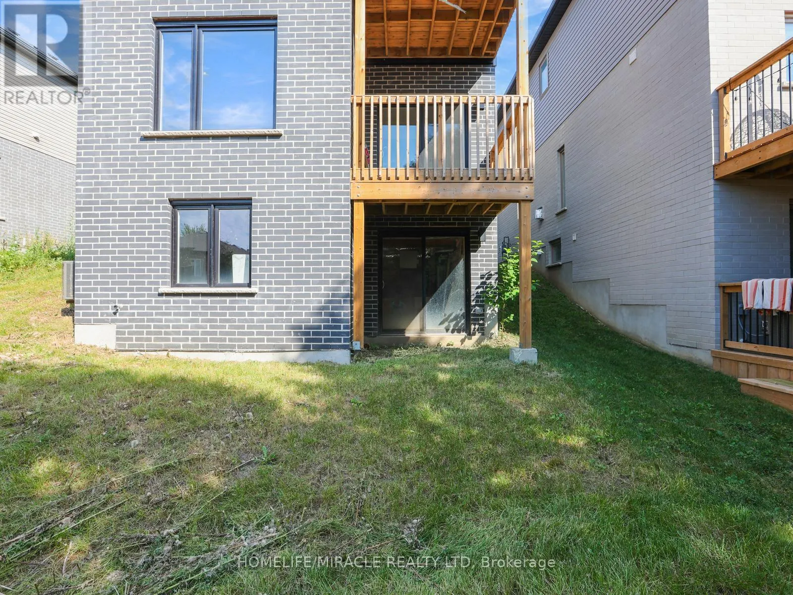 29 FERRIS CIRCLE