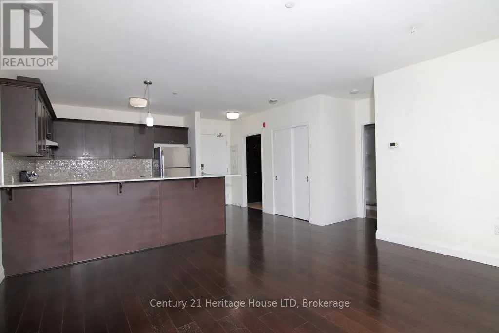404 - 26 WELLINGTON STREET, #404