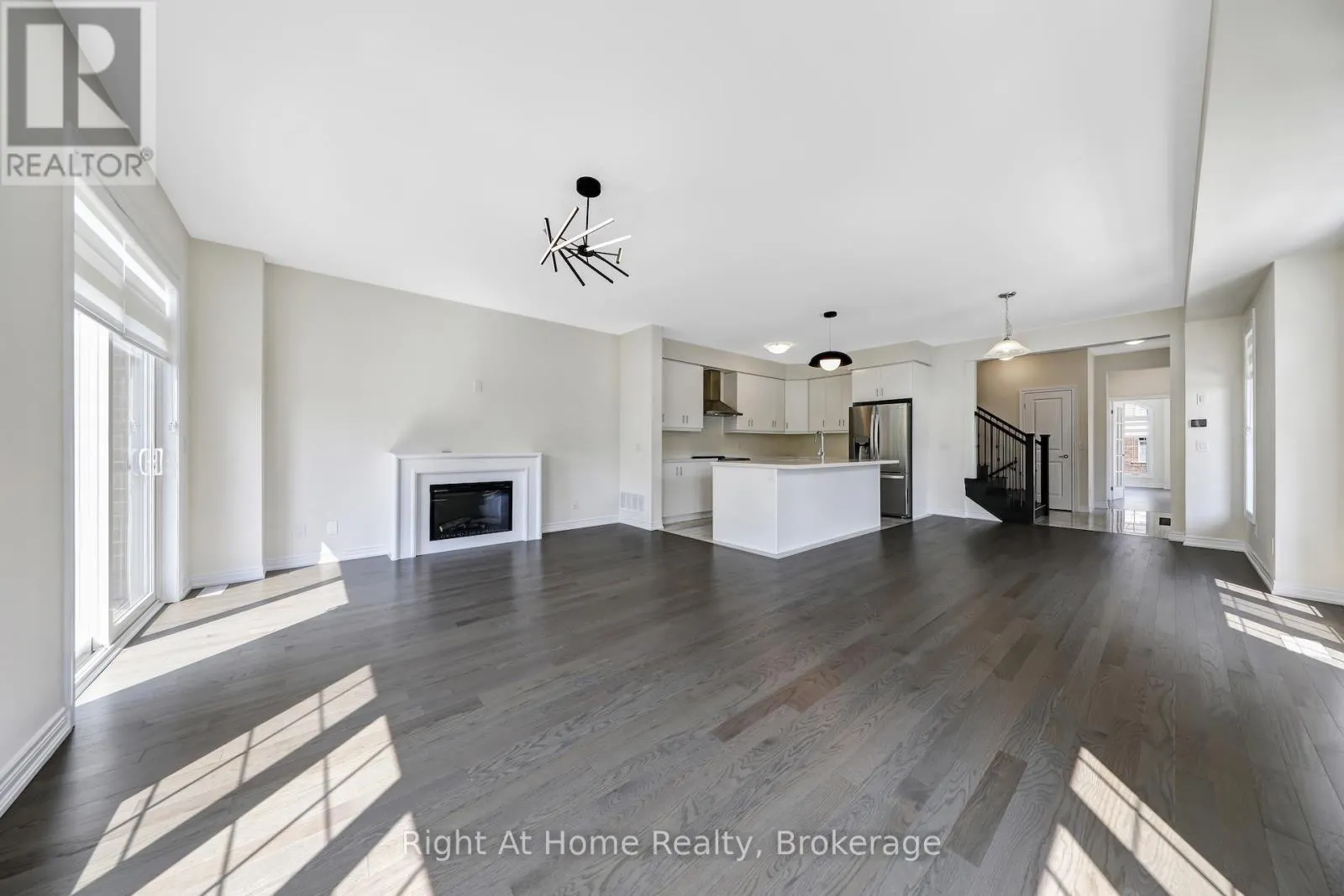 226 BROADACRE DRIVE