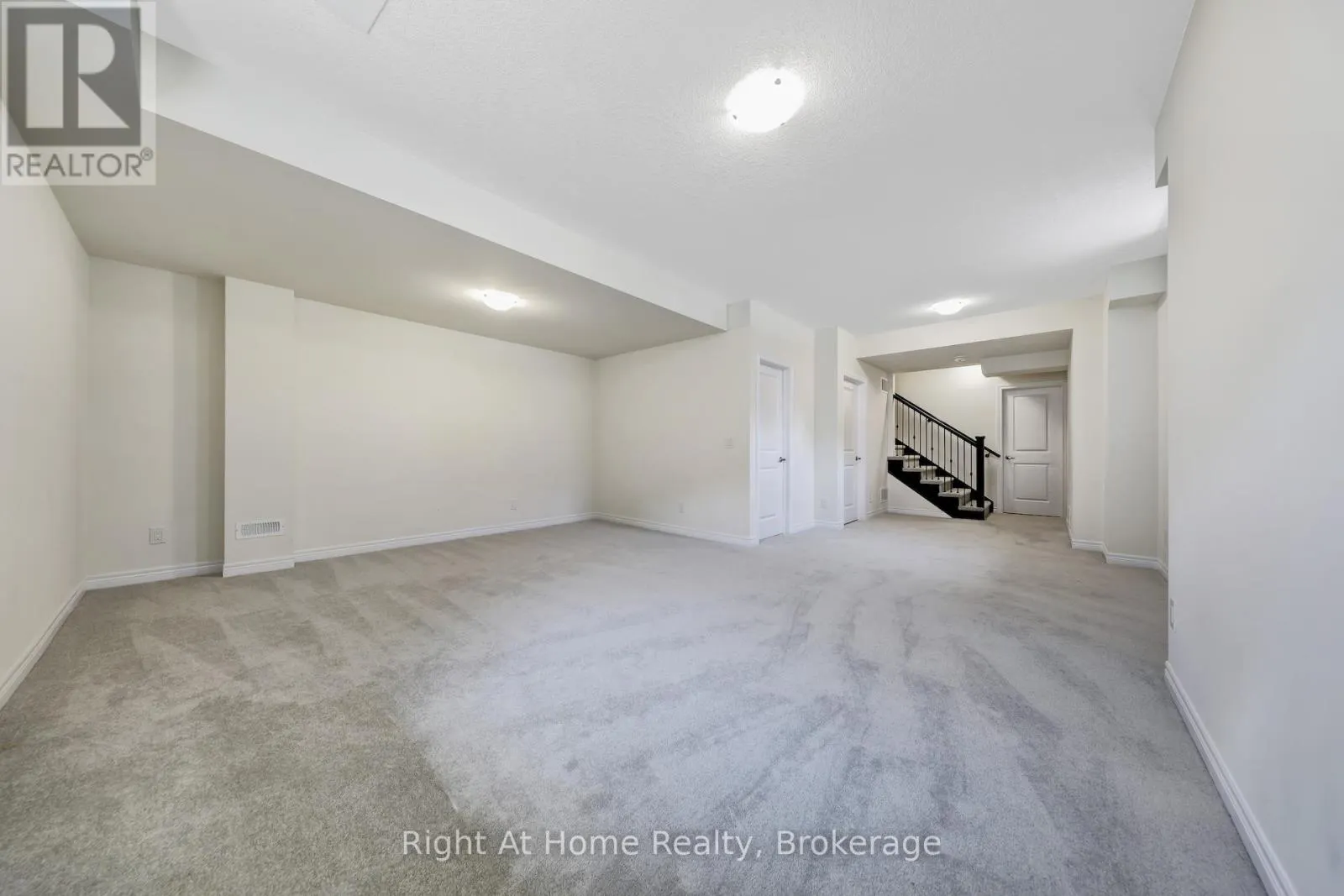 226 BROADACRE DRIVE