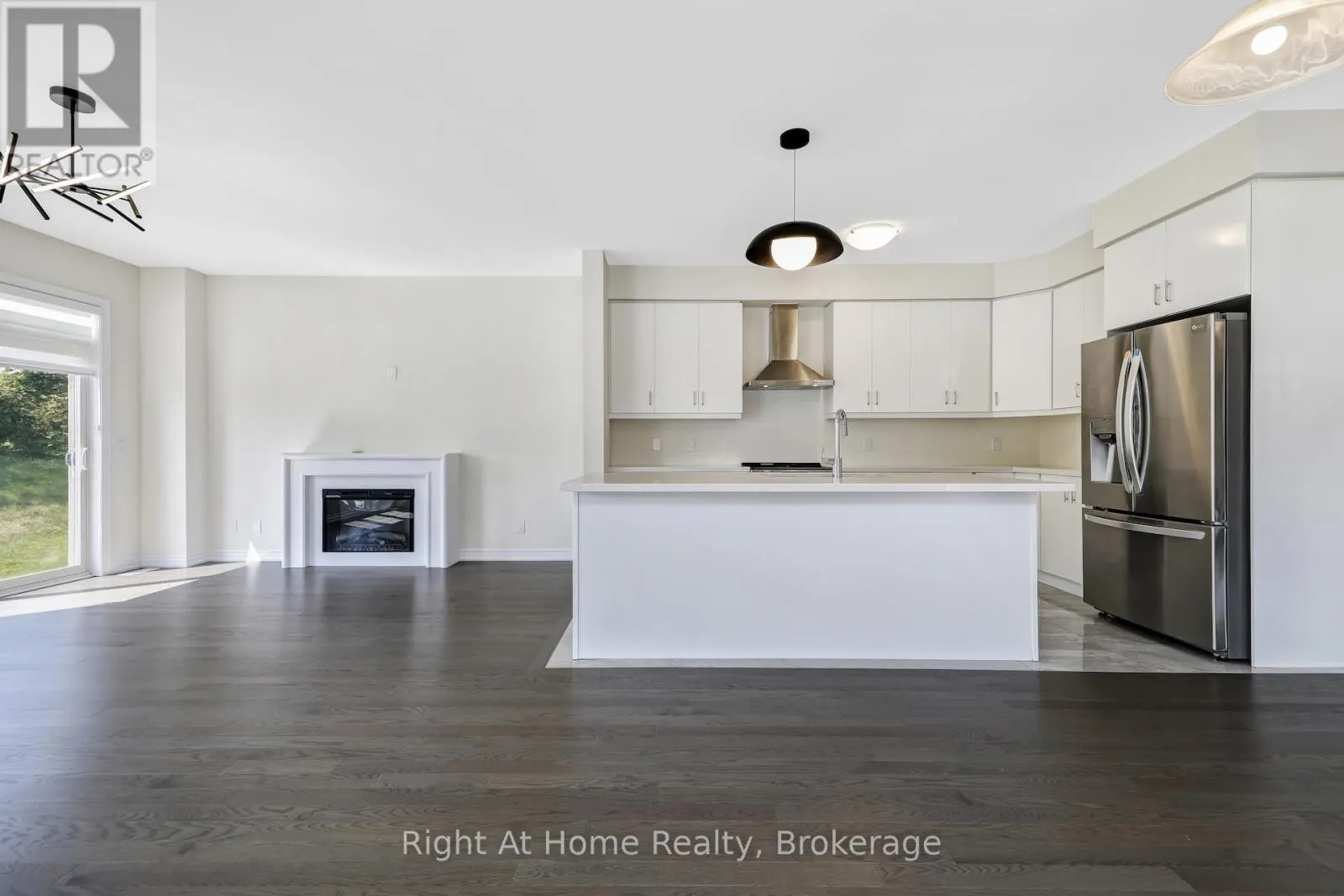 226 BROADACRE DRIVE