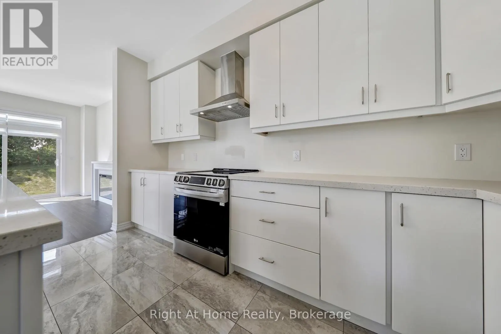 226 BROADACRE DRIVE