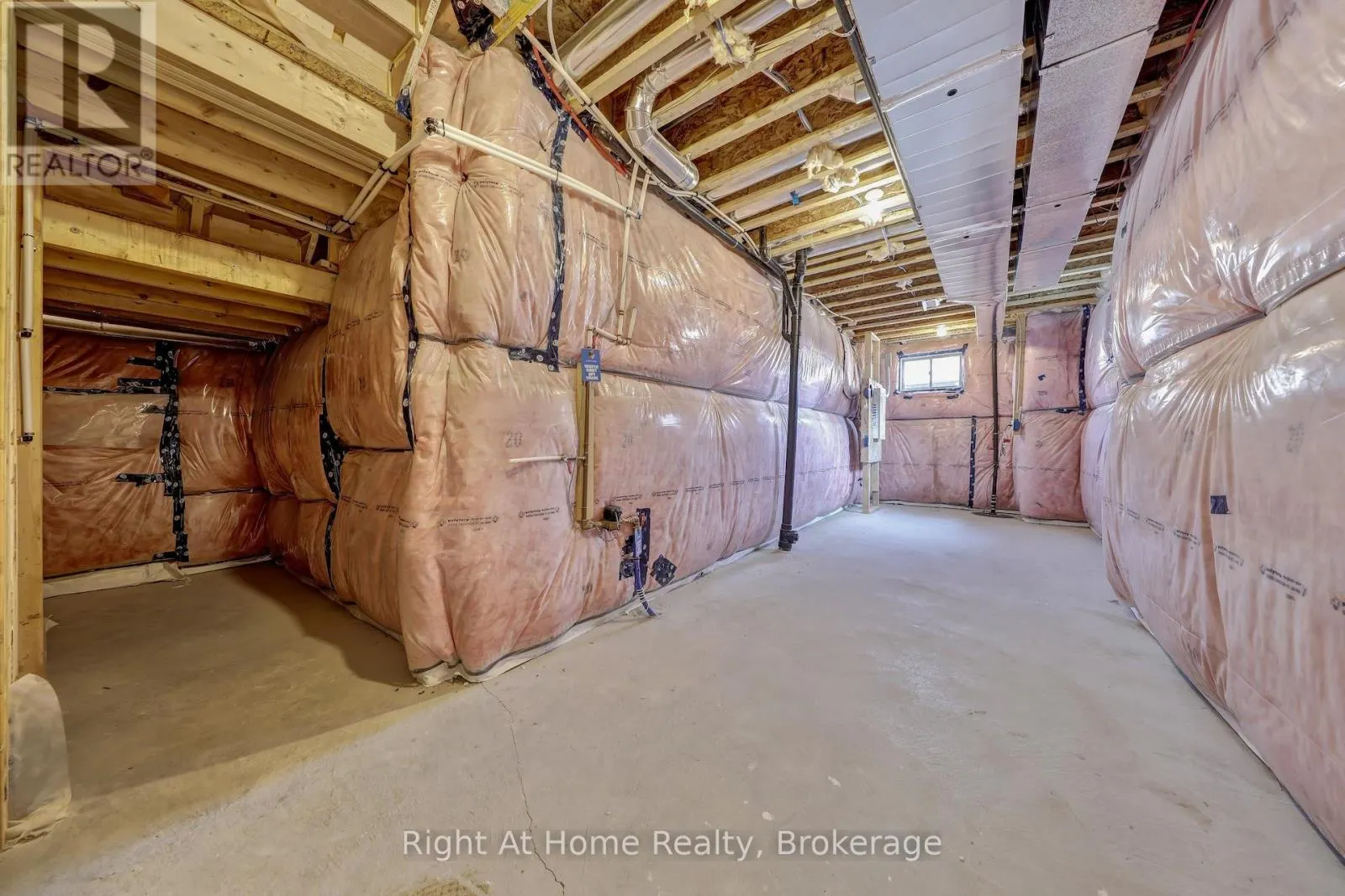 226 BROADACRE DRIVE