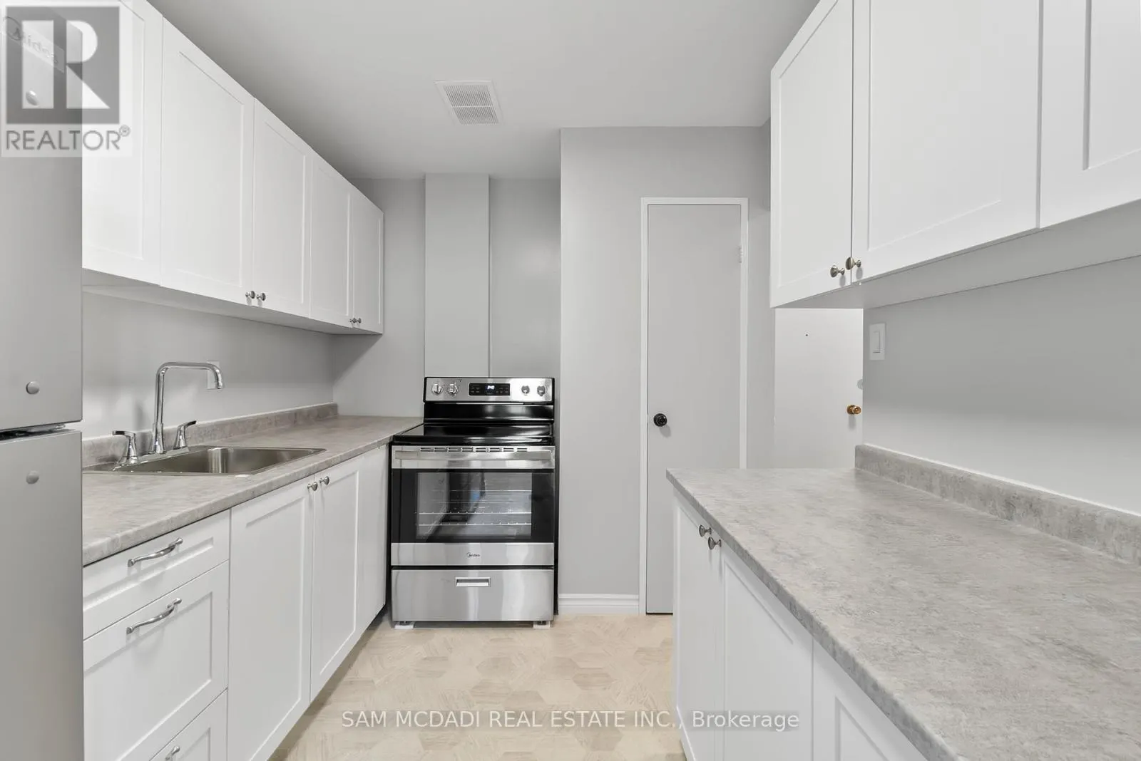 503 - 47 MUNROE STREET