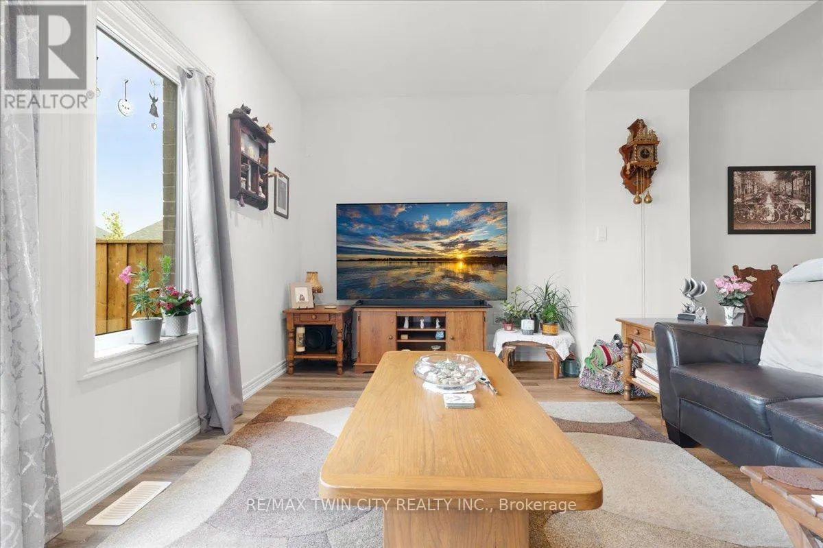 13 - 448 BLACKBURN DRIVE