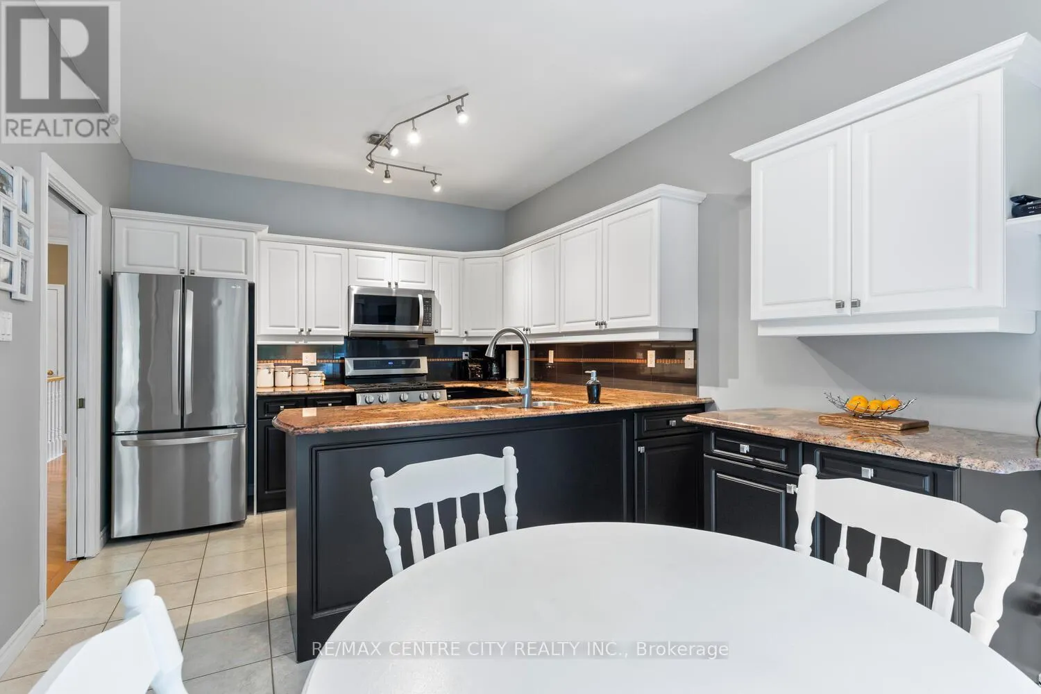 19 - 9 CADEAU TERRACE, #19
