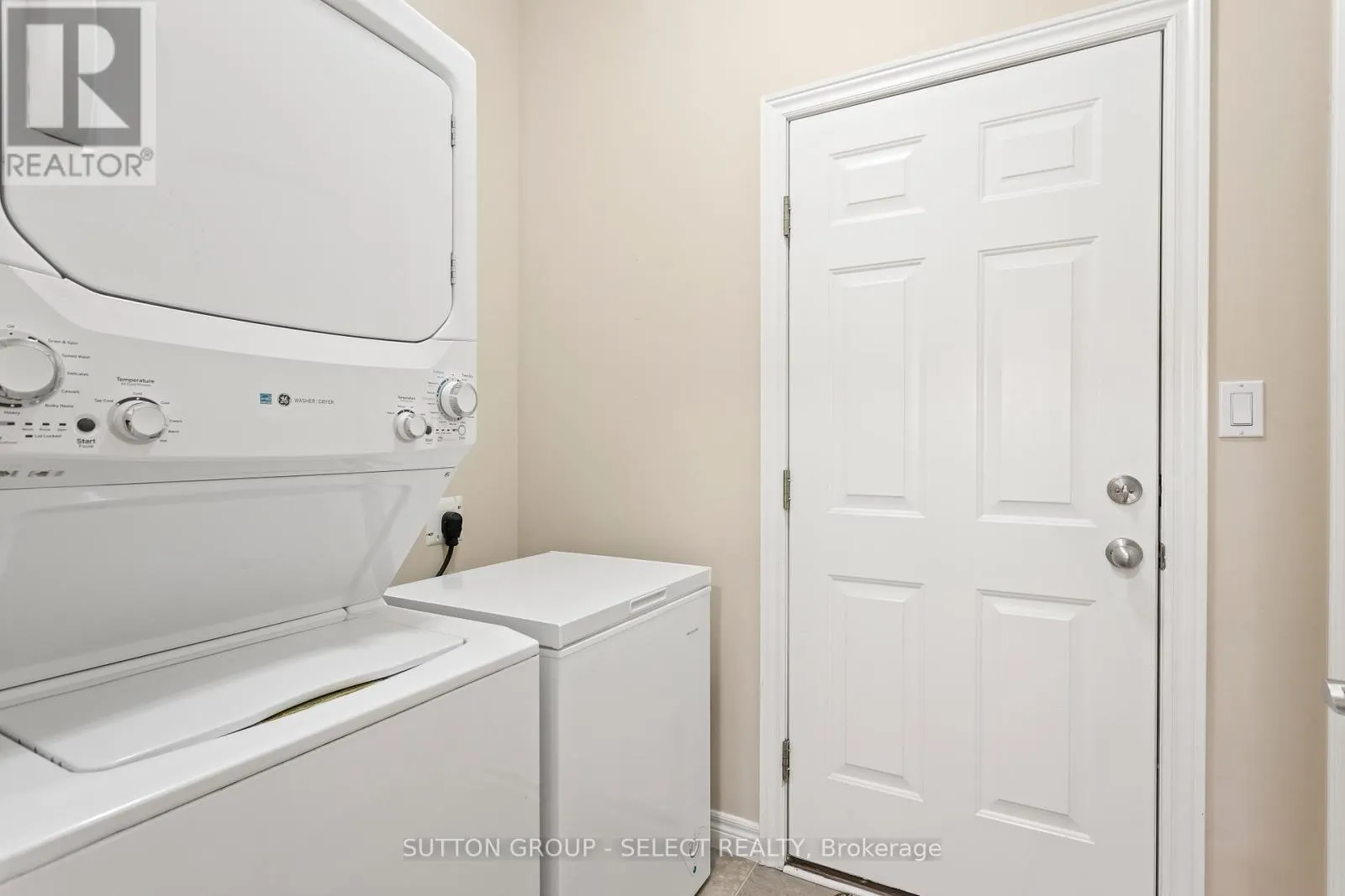 7 - 101 SOUTHGATE PARKWAY, #7
