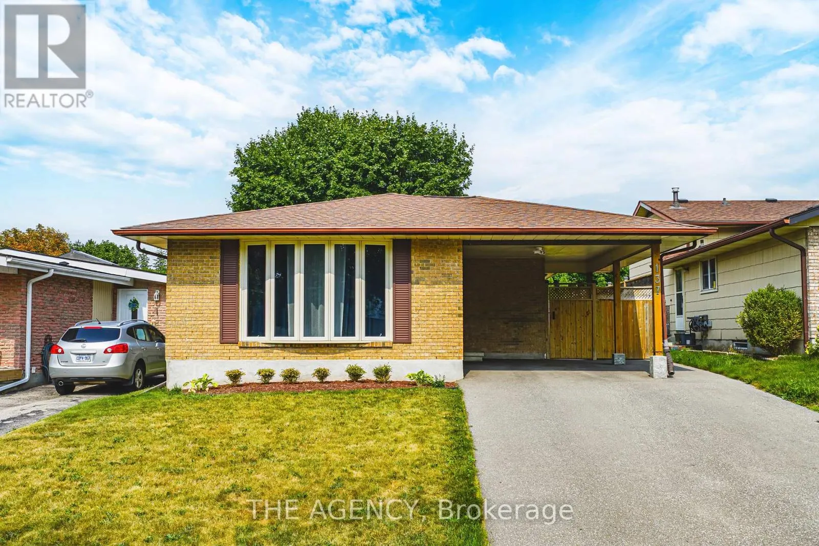 137 PEPPERWOOD CRESCENT
