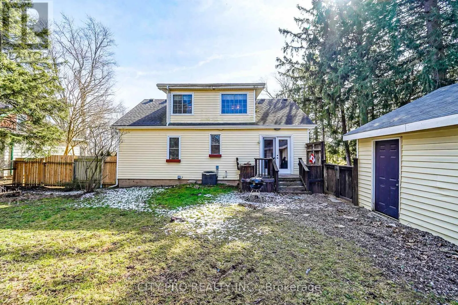 443 5TH CONCESSION ROAD W