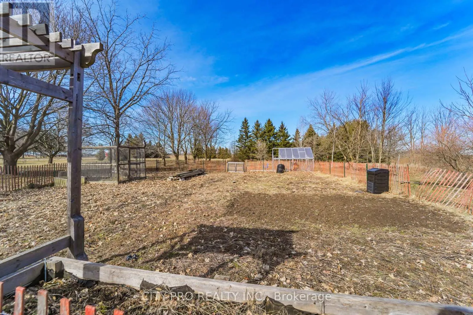 443 5TH CONCESSION ROAD W