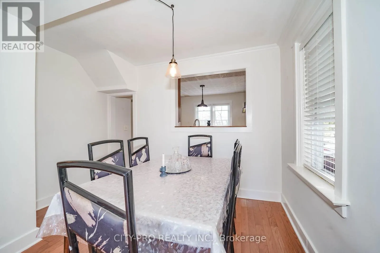 443 5TH CONCESSION ROAD W