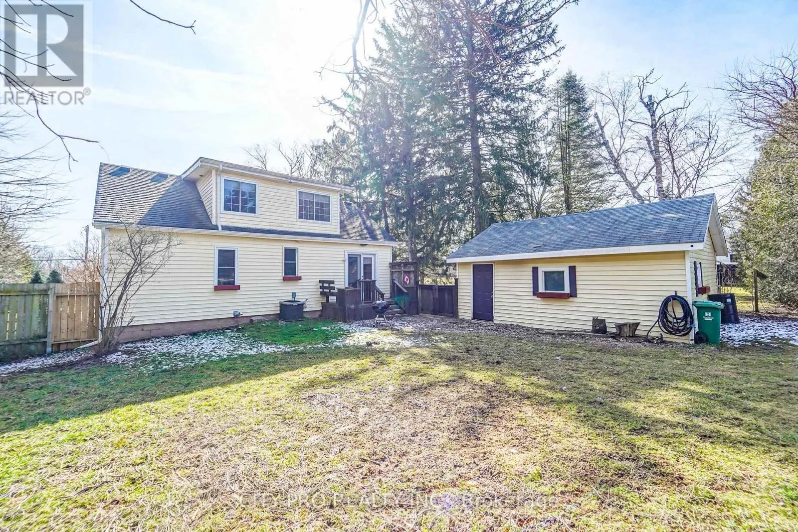 443 5TH CONCESSION ROAD W