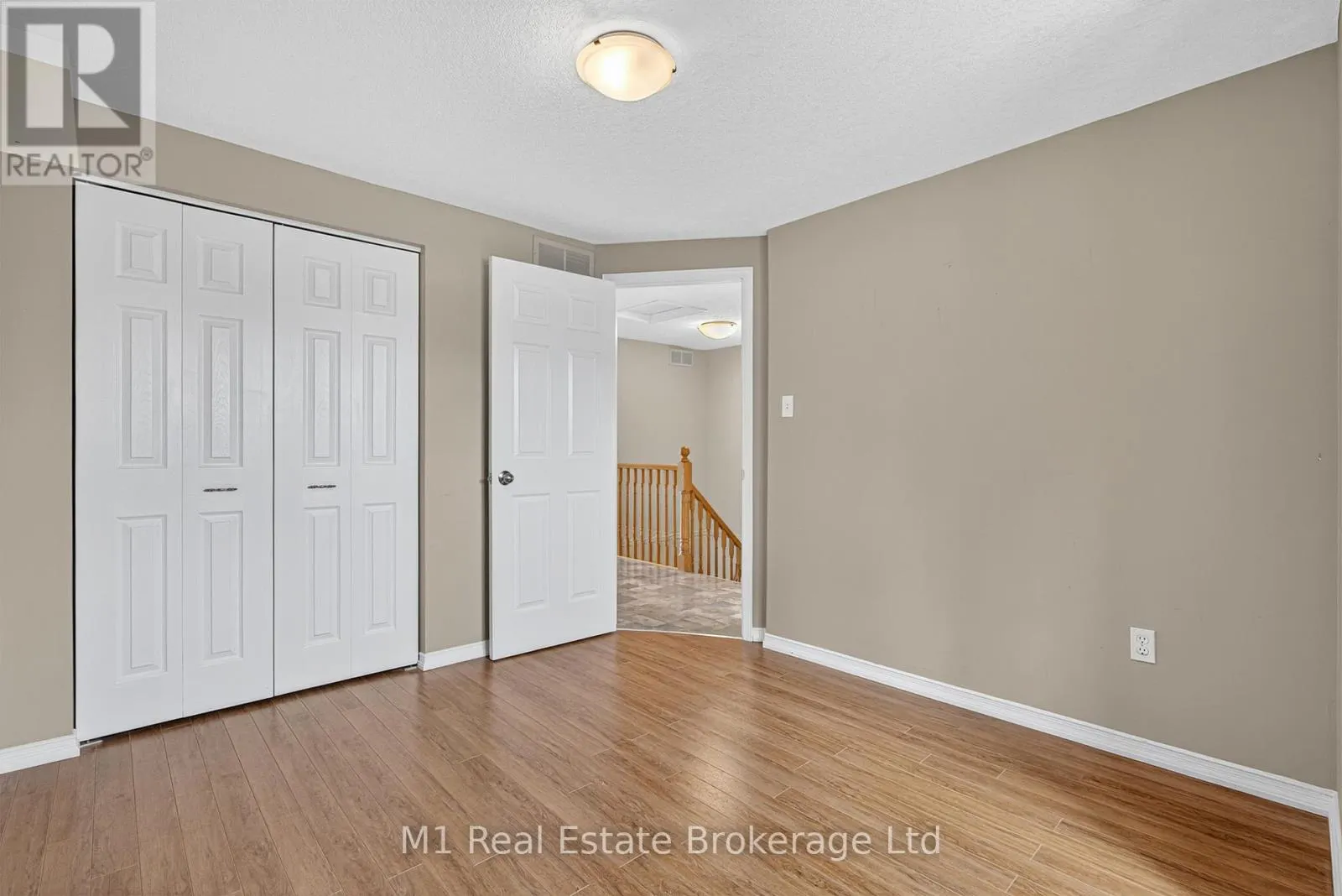 112 CHESTERTON LANE