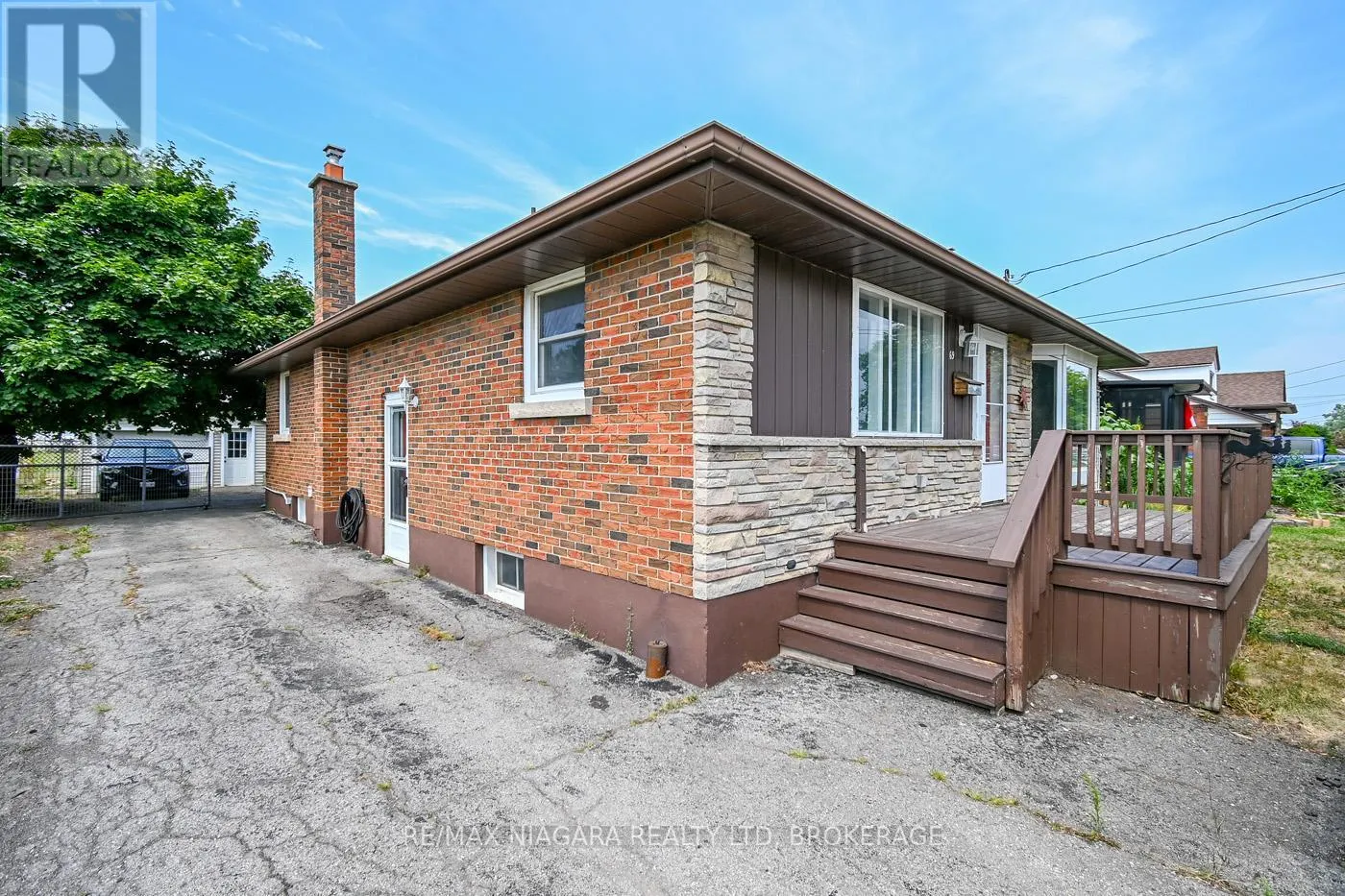 69 GOLDEN BOULEVARD W