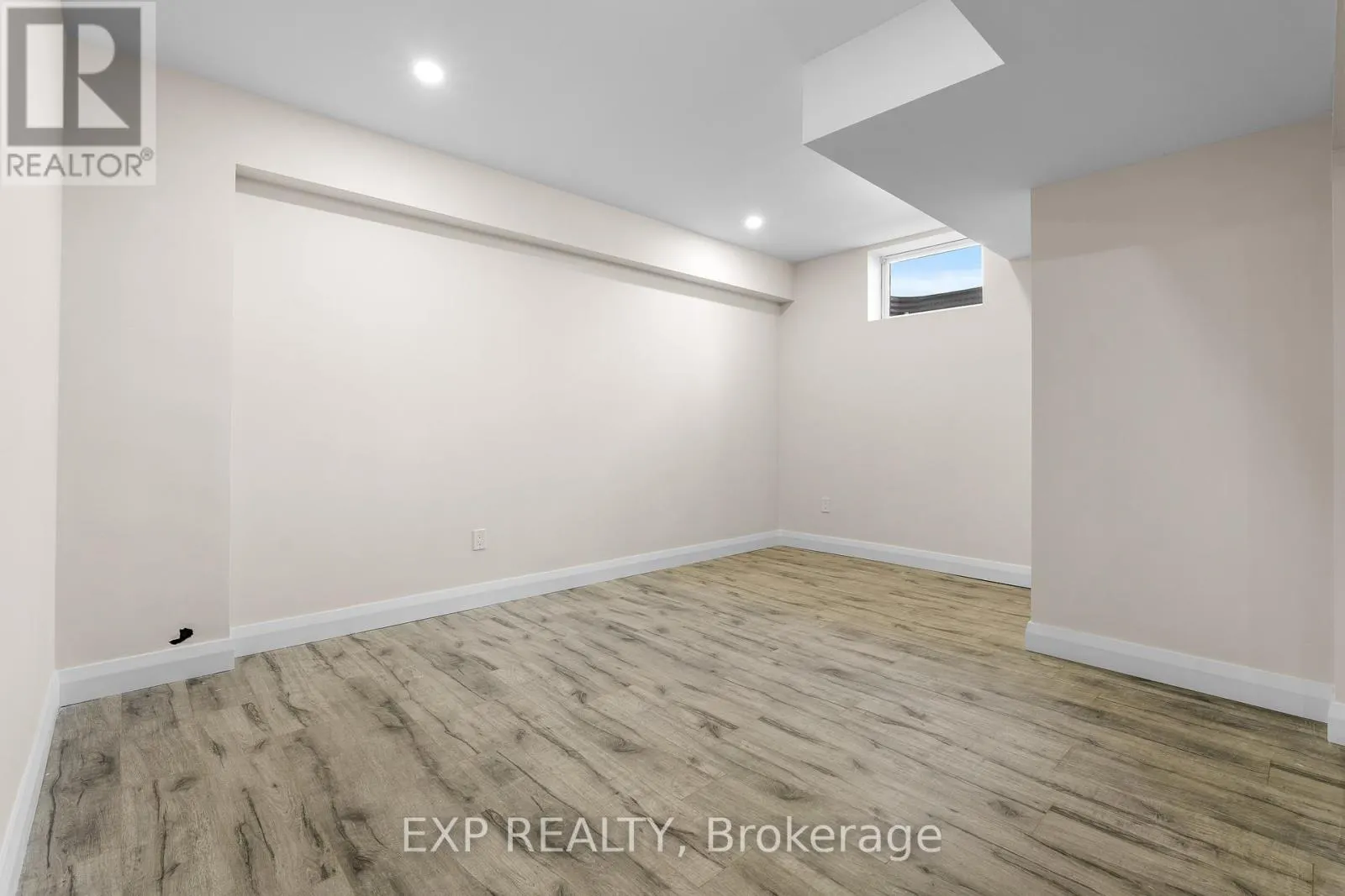25 SUNVIEW DRIVE