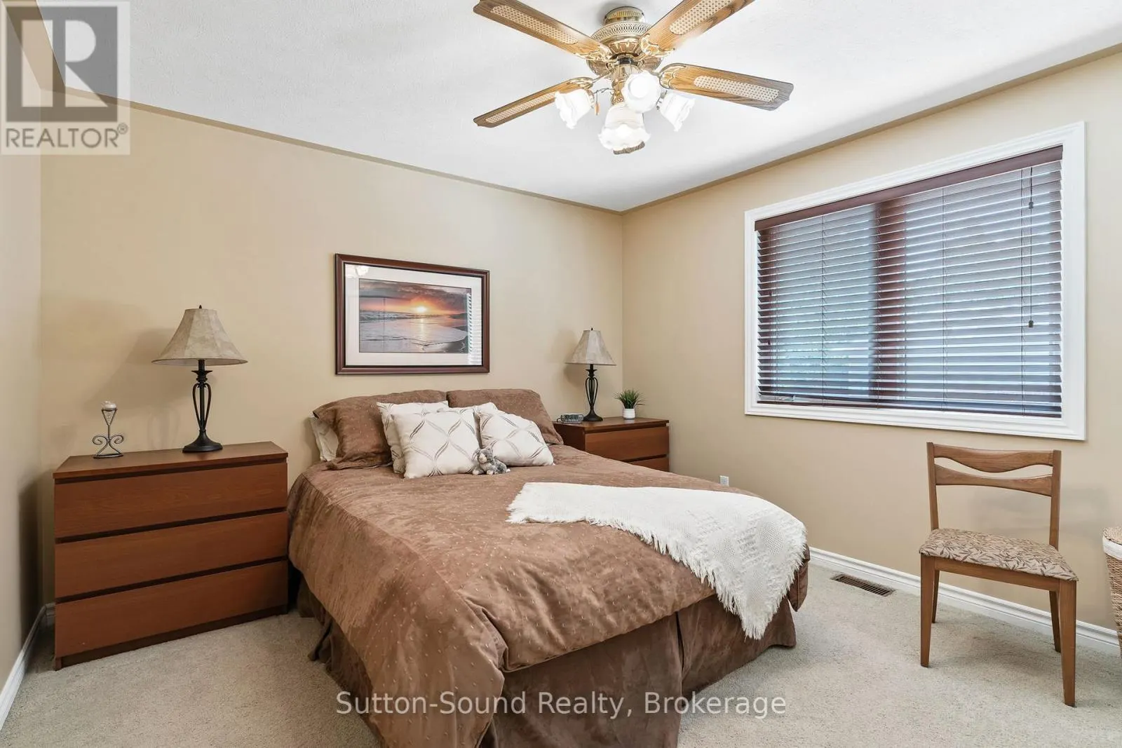 1215 SUNSET DRIVE