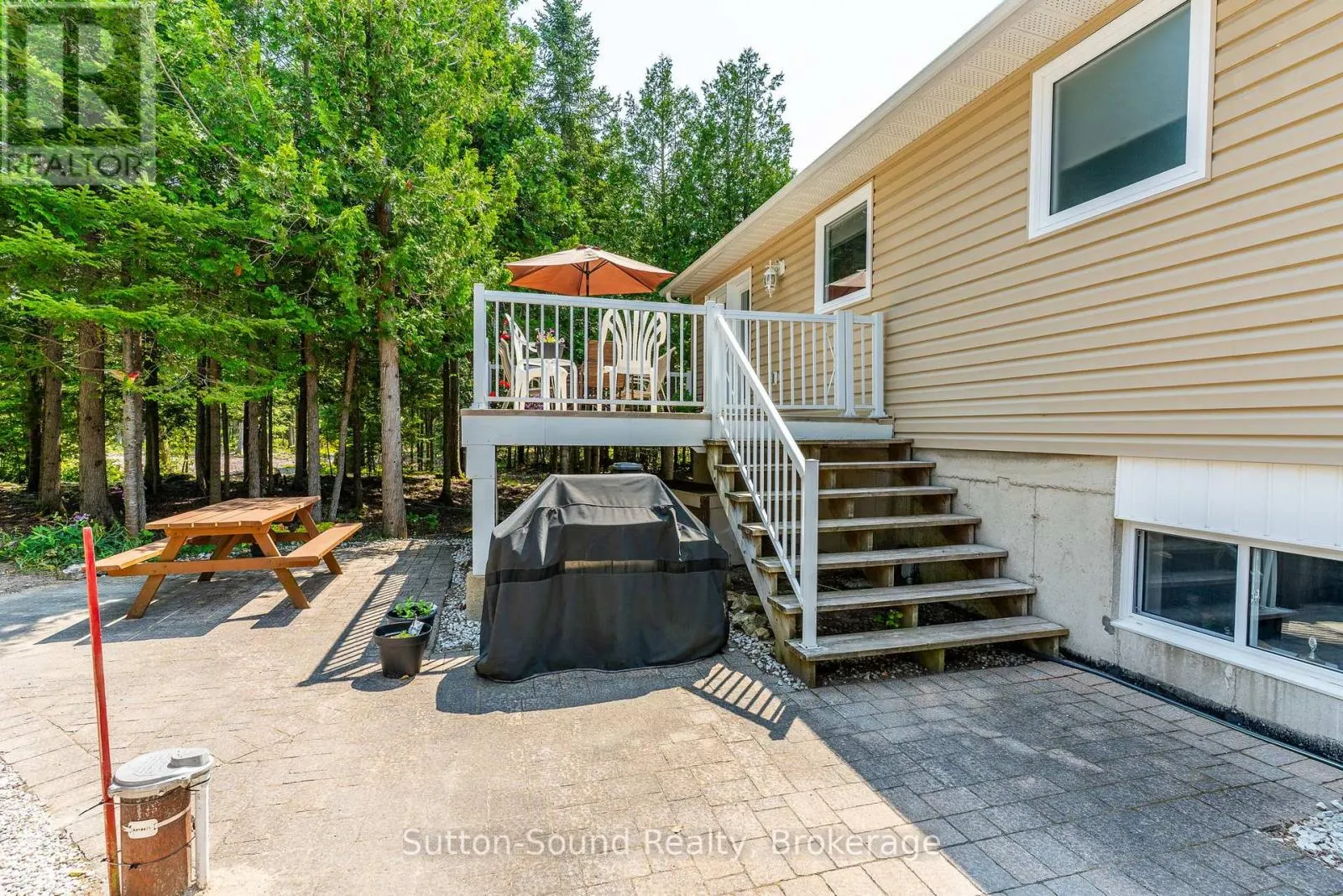 1215 SUNSET DRIVE