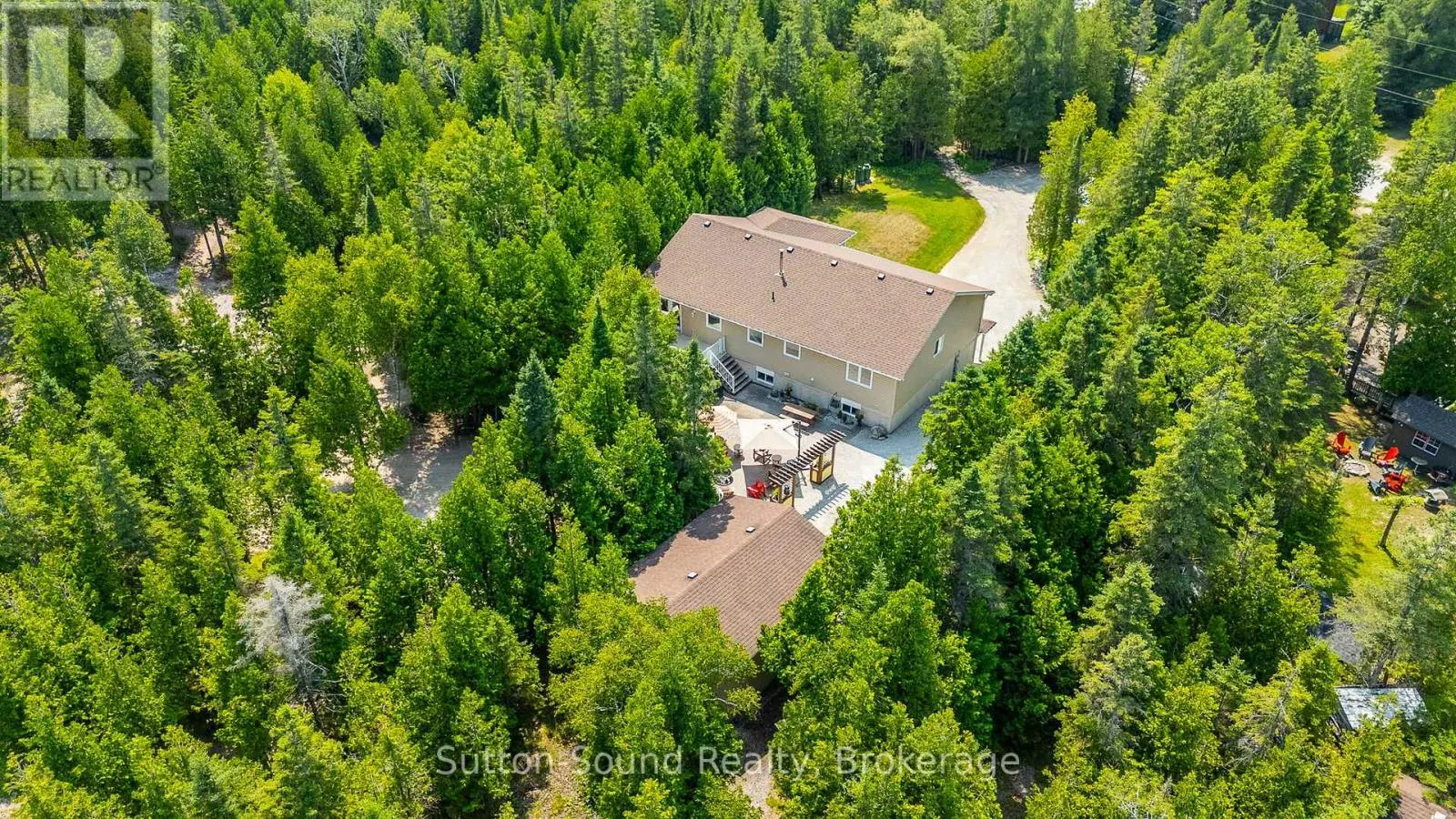 1215 SUNSET DRIVE