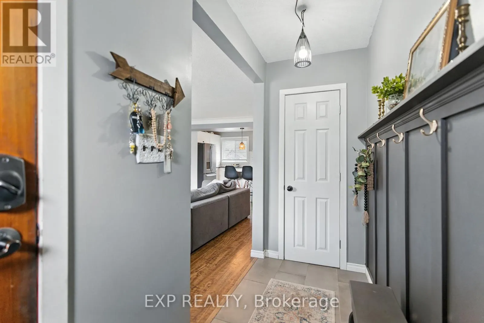 319 HIGHLAND AVENUE