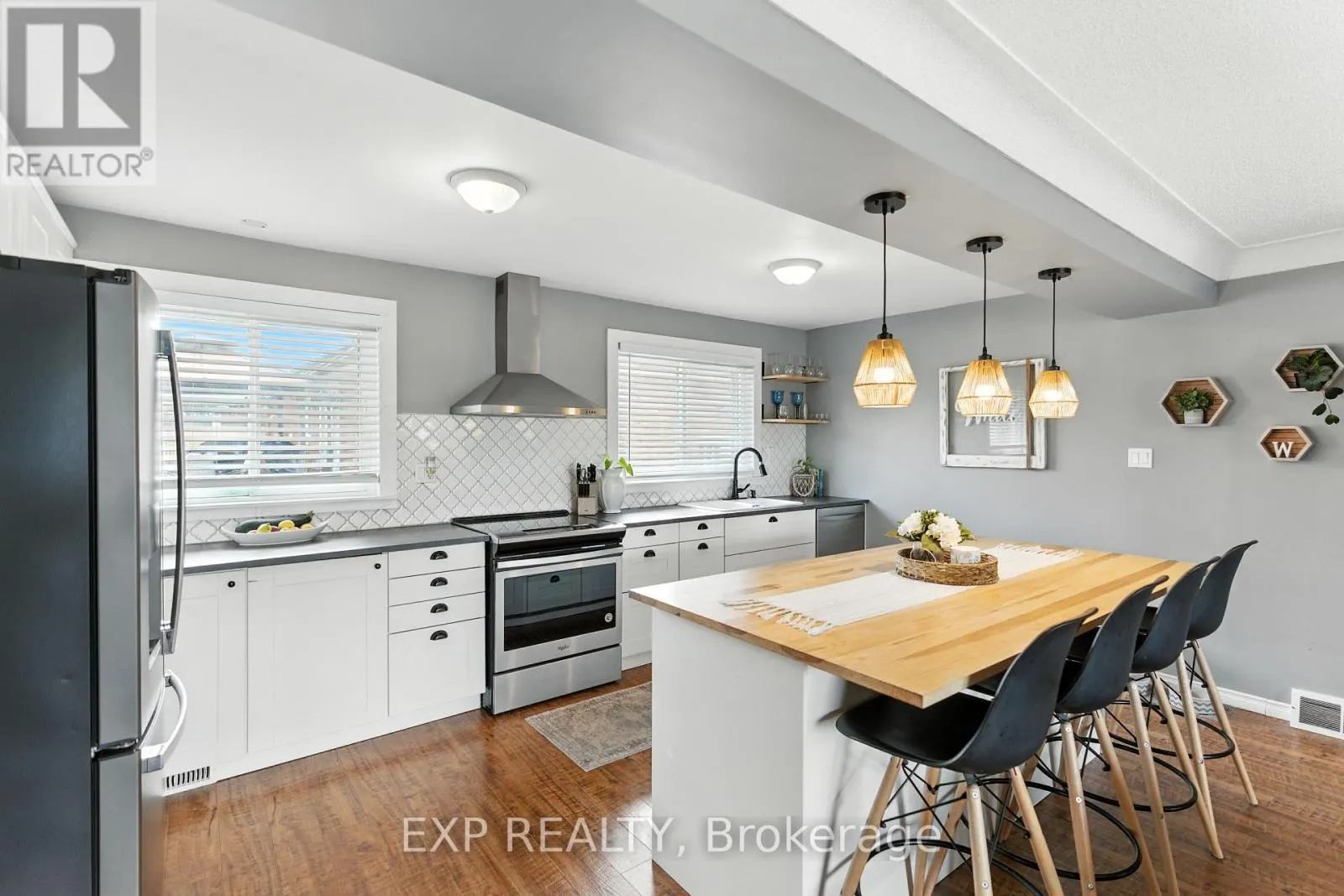 319 HIGHLAND AVENUE