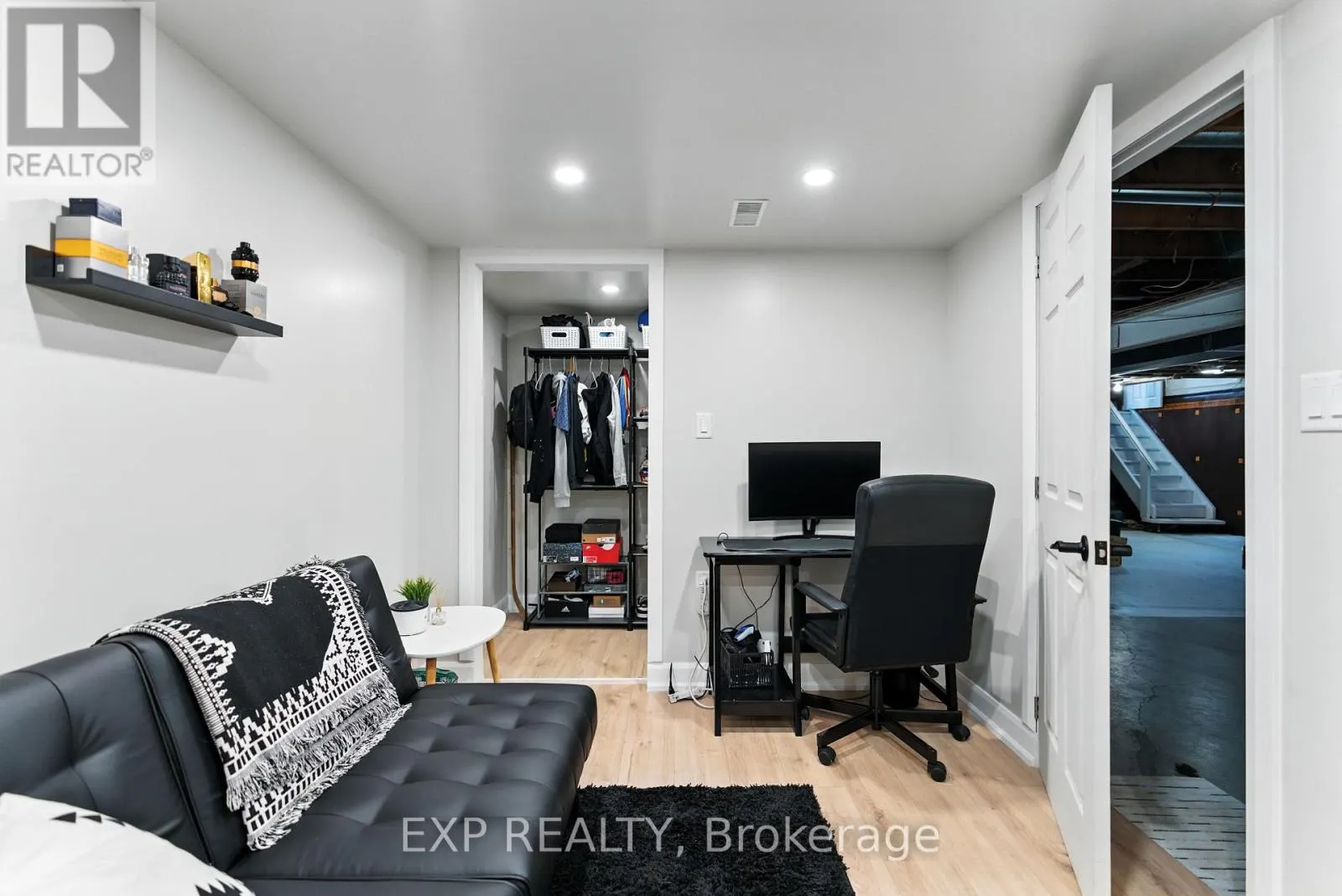 319 HIGHLAND AVENUE