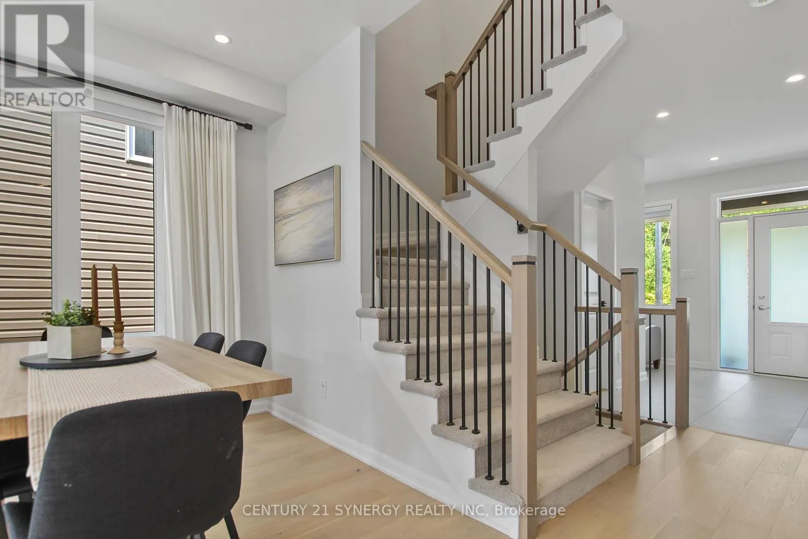 2104 CALTRA CRESCENT
