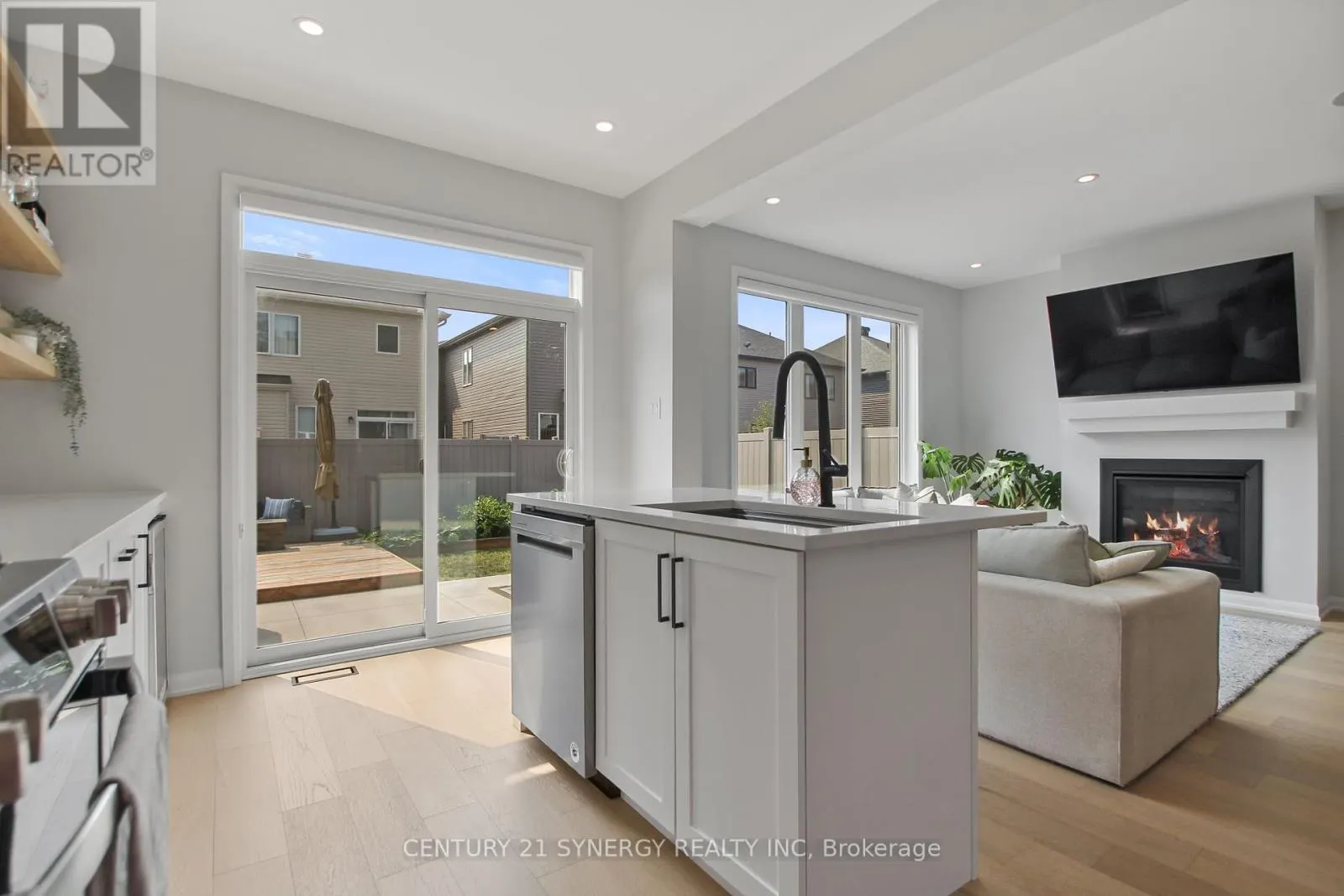 2104 CALTRA CRESCENT