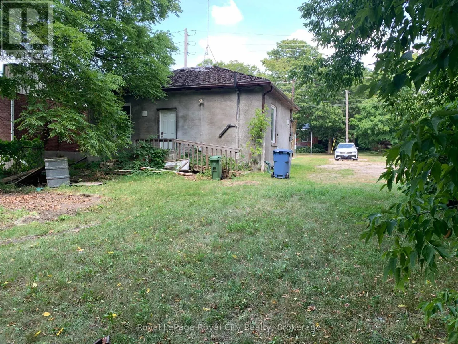 180 WATERLOO AVENUE