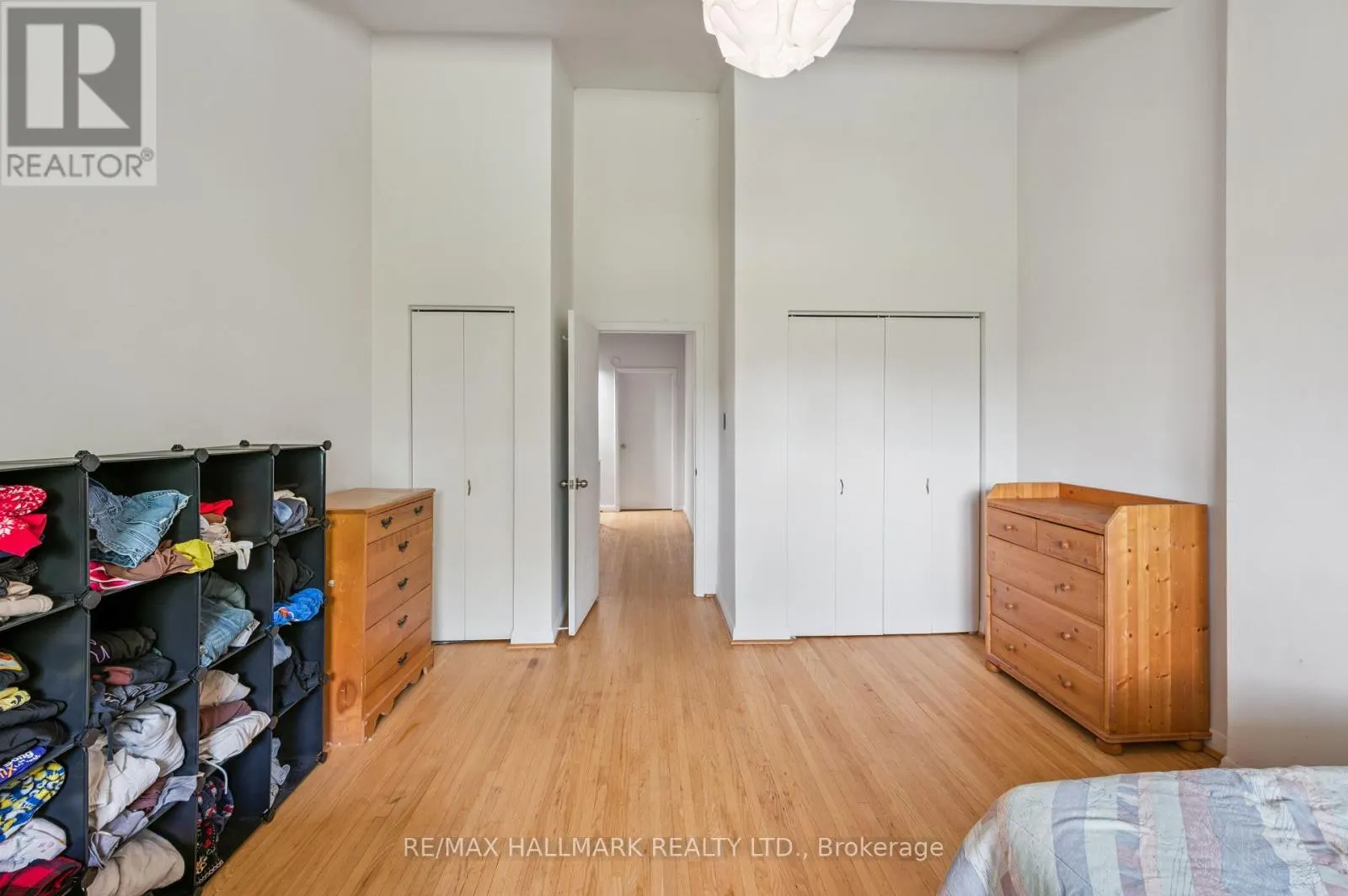 25 - 288 WESTCOURT PLACE
