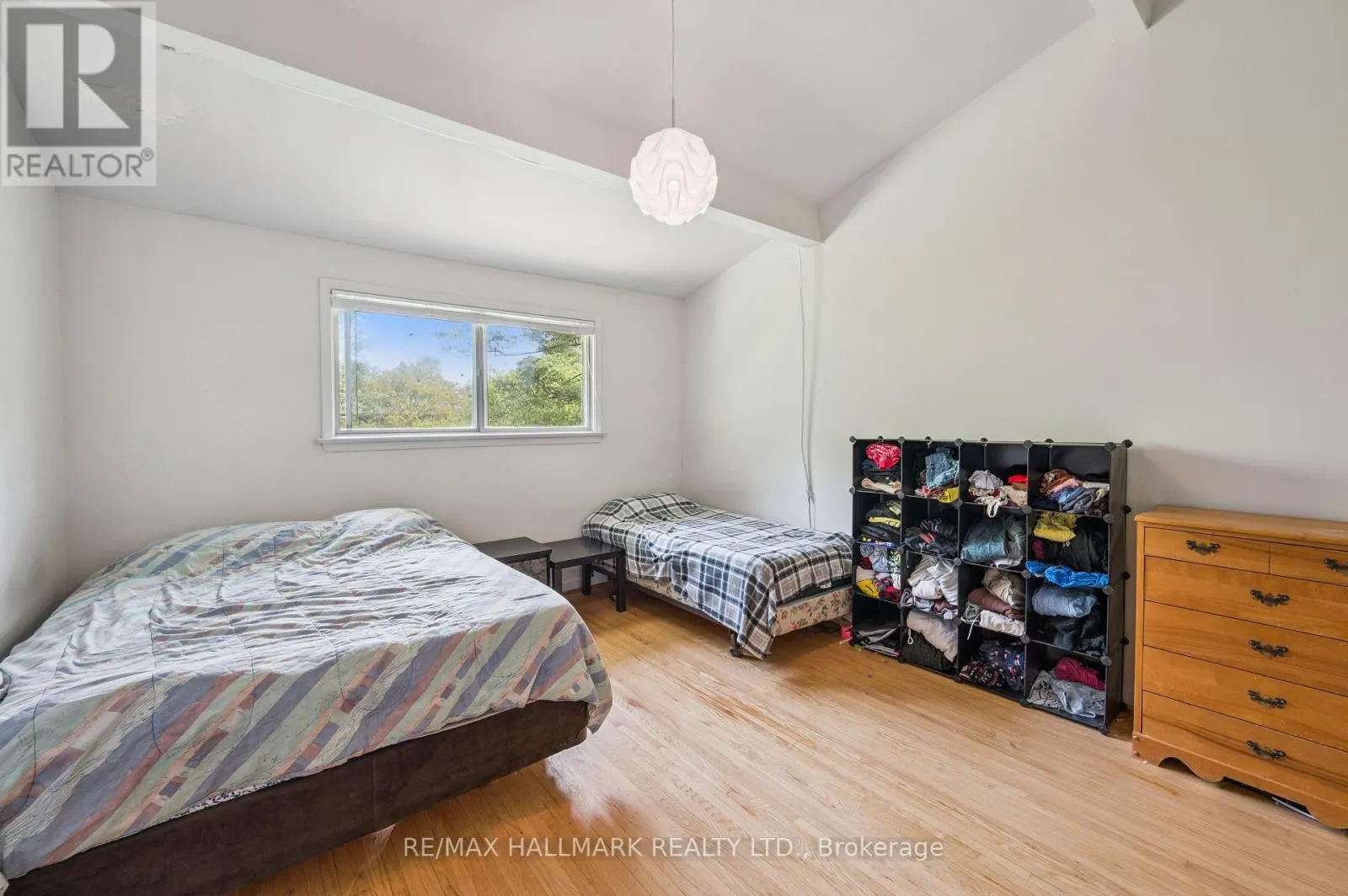 25 - 288 WESTCOURT PLACE