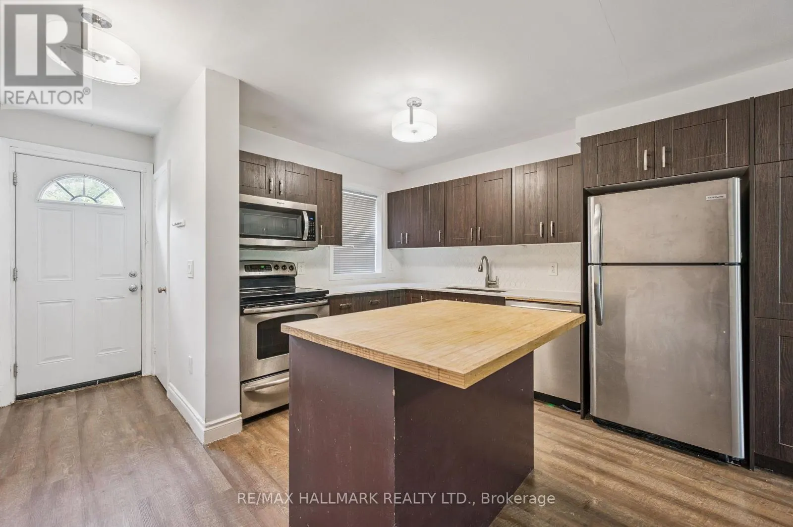 25 - 288 WESTCOURT PLACE