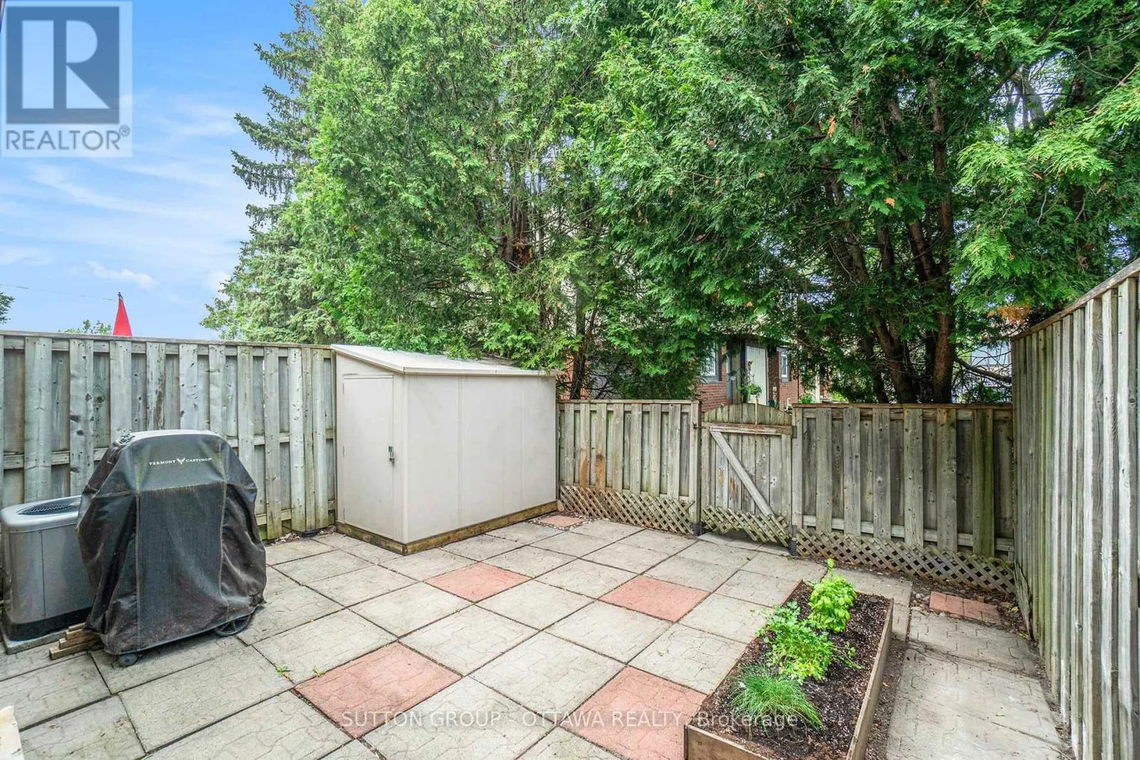 6164 BROOKSIDE LANE
