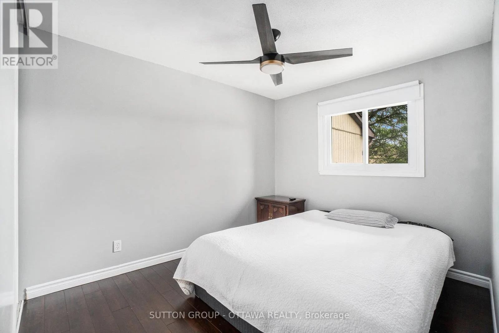 6164 BROOKSIDE LANE