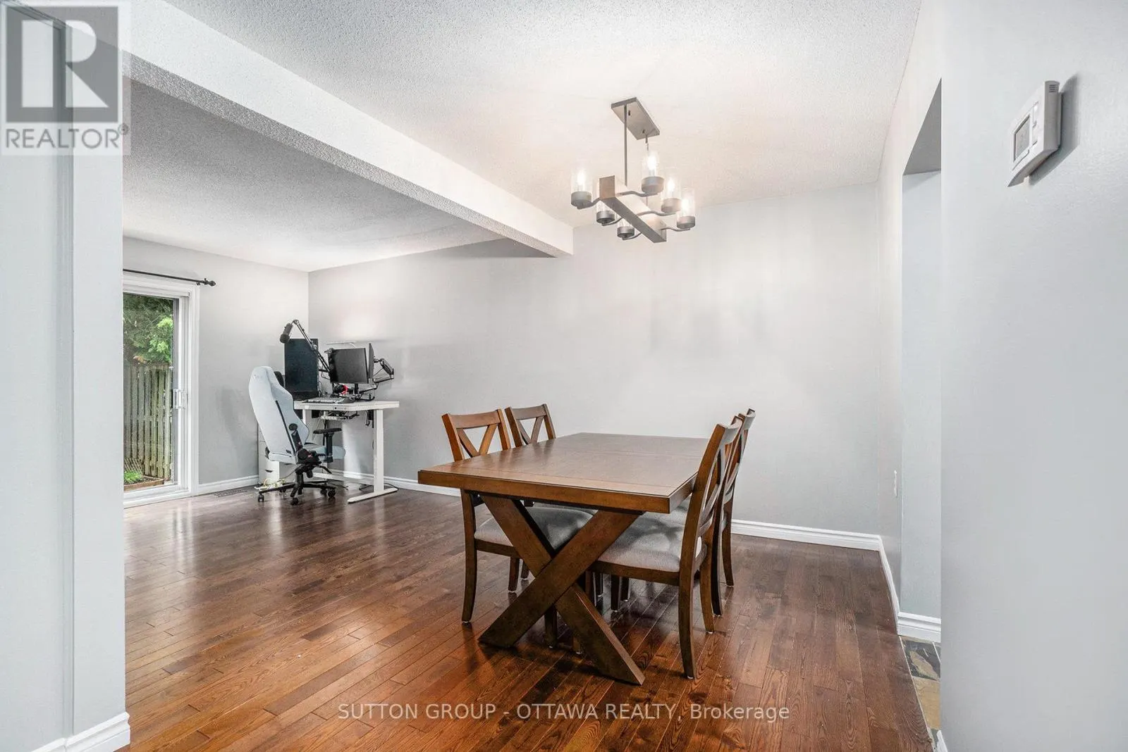 6164 BROOKSIDE LANE