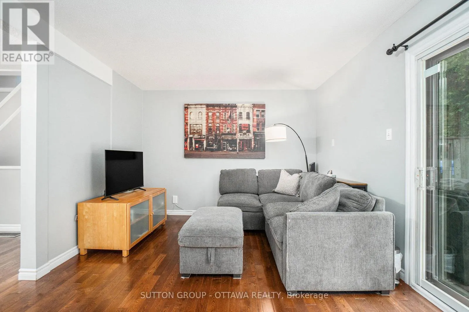 6164 BROOKSIDE LANE
