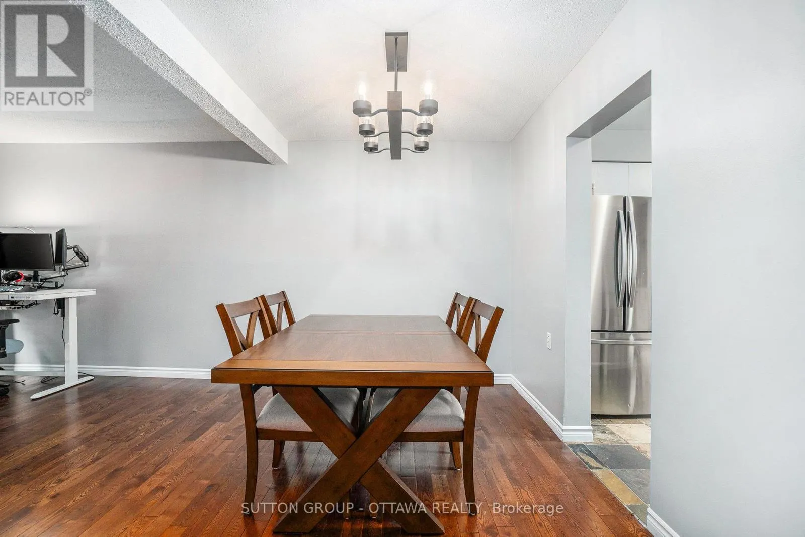 6164 BROOKSIDE LANE
